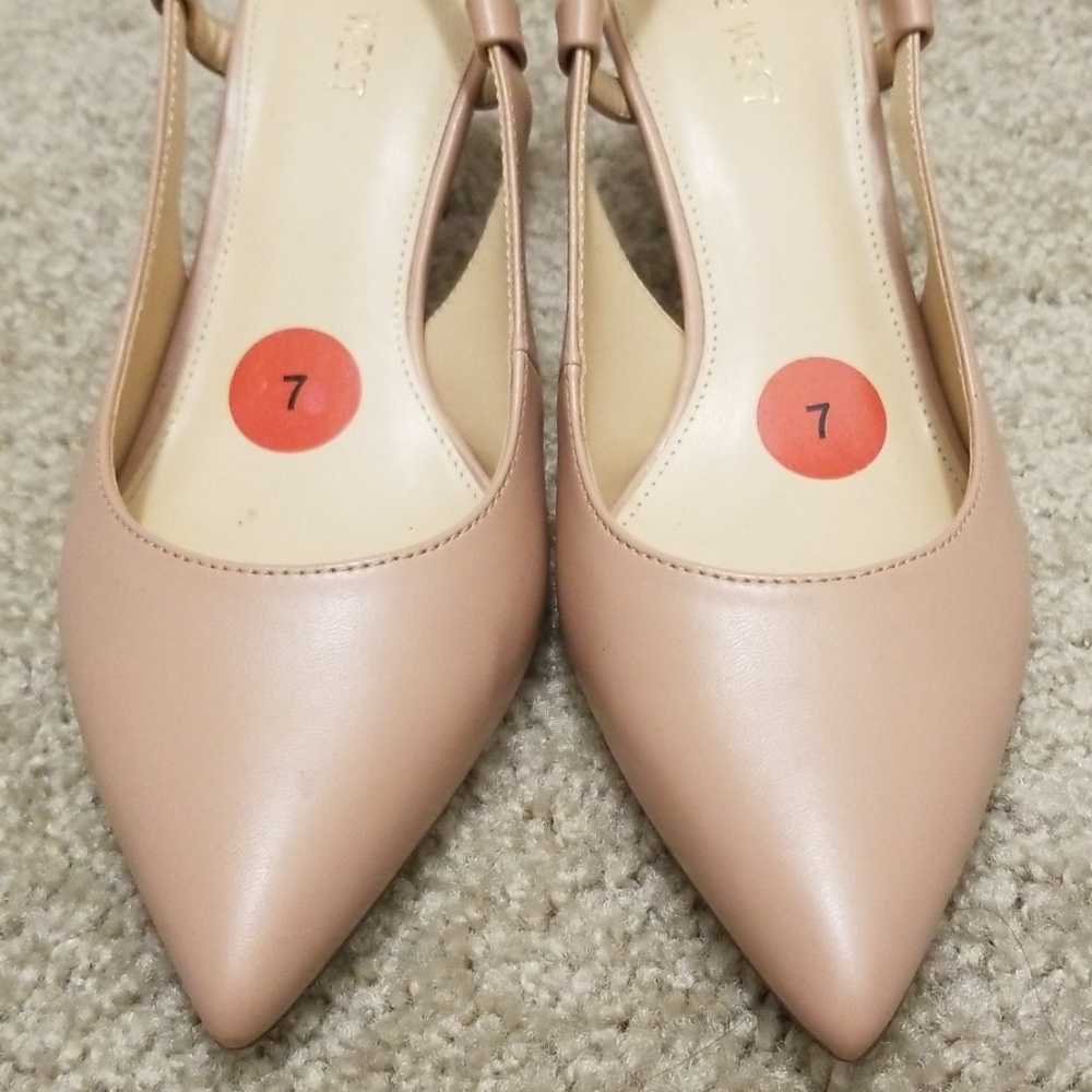Nine West - Picture 3 of 7